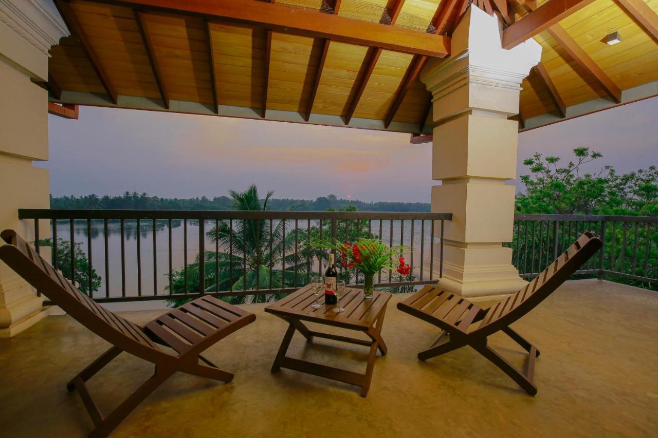 Diya Dahara Lake Resort Yala Exterior foto