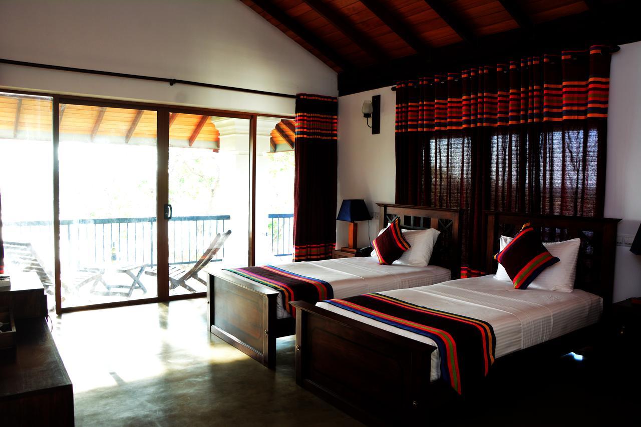 Diya Dahara Lake Resort Yala Exterior foto